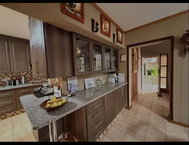 3 BEDROOM TOWNHOUSE FOR SALE IN GHOLFSIG